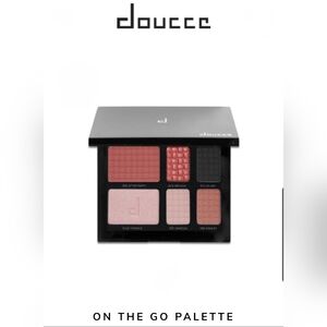 Doucce On The Go Palette New/Sealed MSRP $65